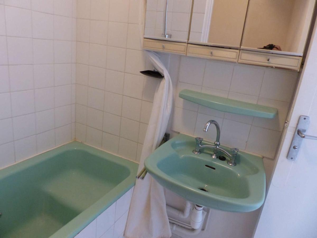 Studio Cosy Avec Tv Et Cuisine Equipee, Bord De Mer Le Lavandou - Fr-1-308-34 Exterior photo